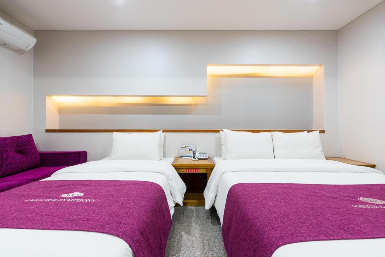 Amour Hotel Suwon Exterior foto